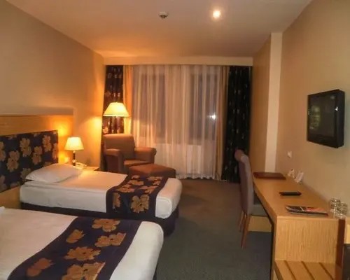 Perissia Hotel ou similar