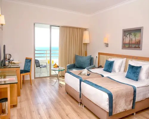 Korumar Hotel or similar